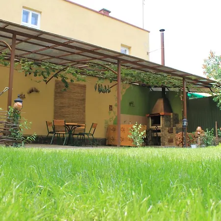 Hotel Mala Praha Oezjhorod